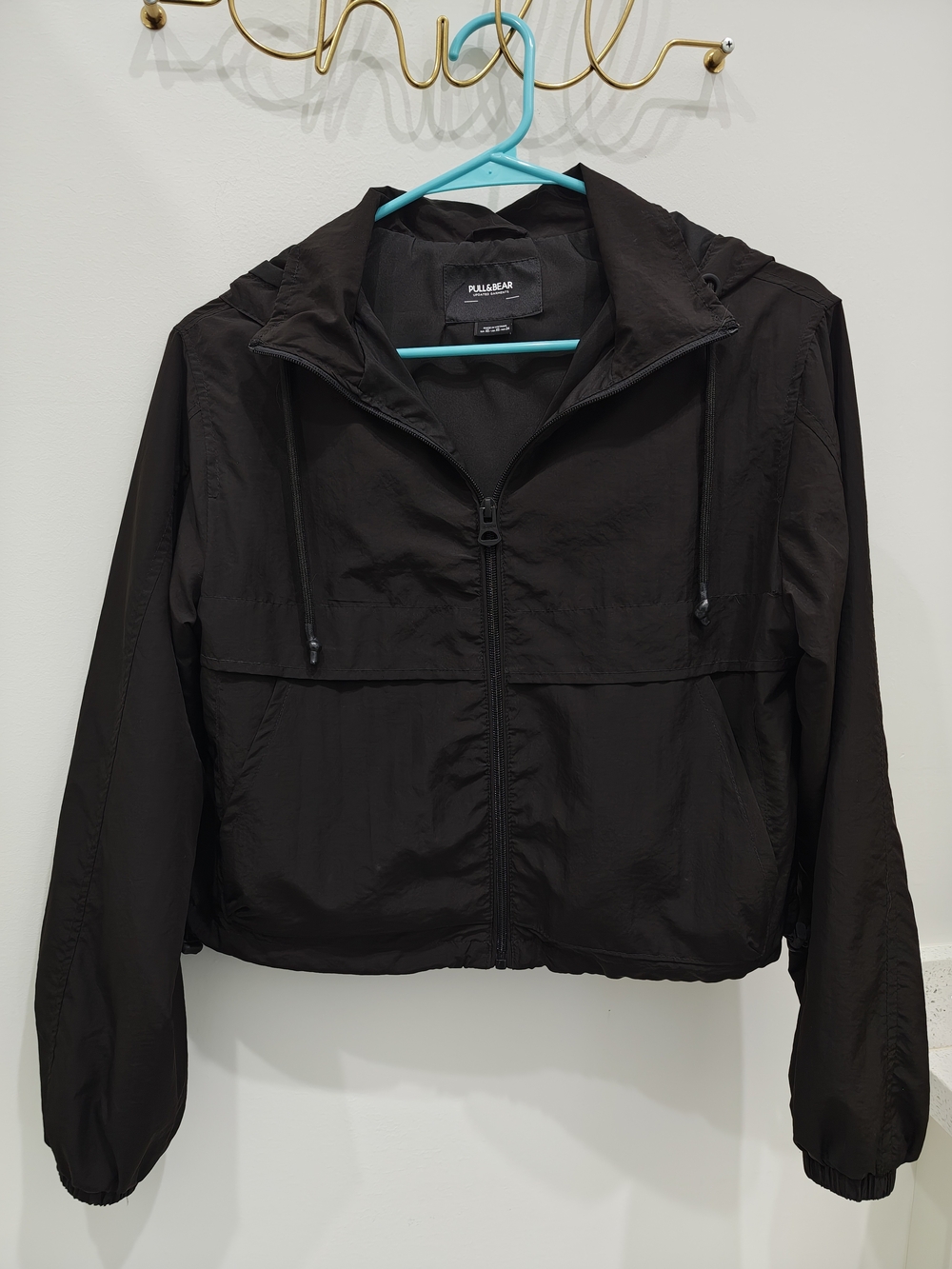 Pull&Bear Black Cropped Hooded Lightweight Bomber Jacket with Drawstrings